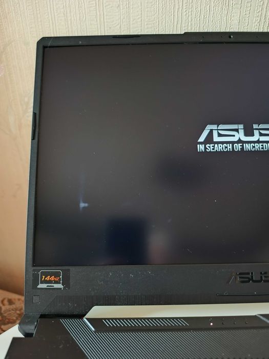 ASUS TUF FX506L i5-10300H 16Gb nVIDIA GTX1650 4Gb SS512Gb 144Hz
