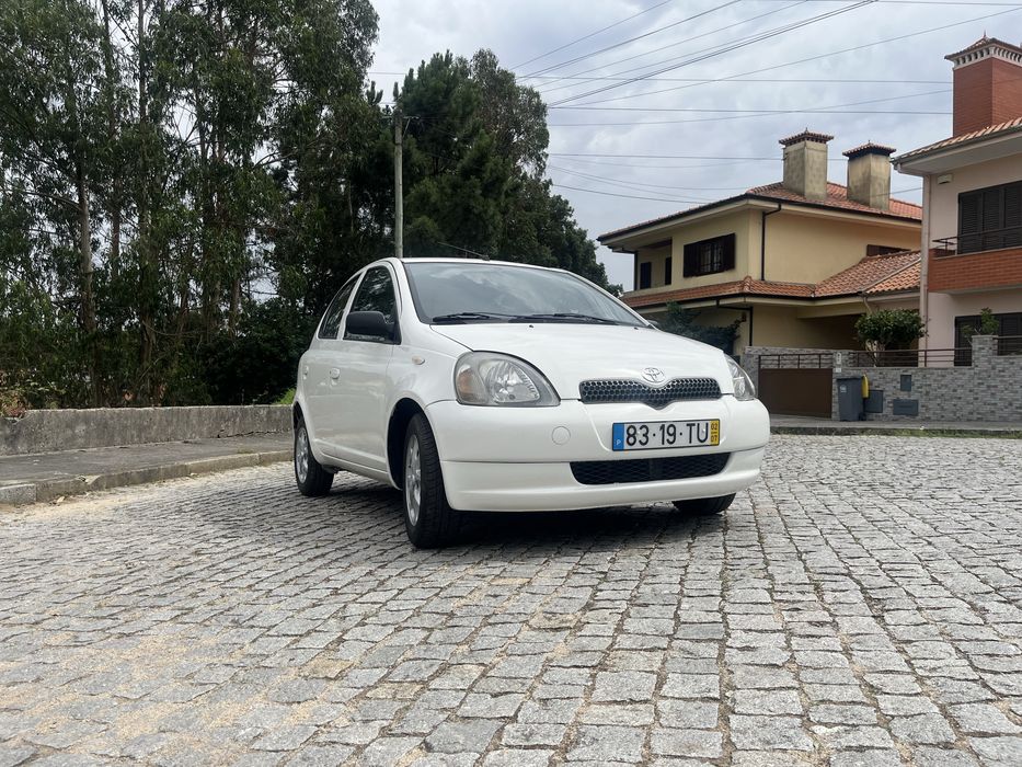 Toyota  yaris 1.0