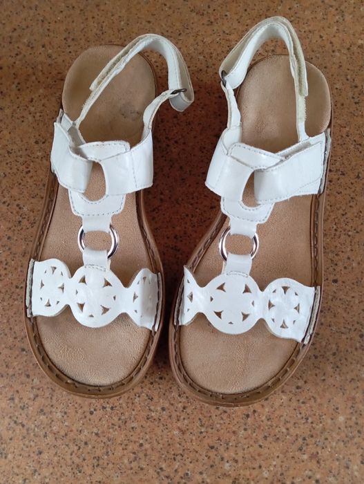 Sandały damskie Rieker roz.38