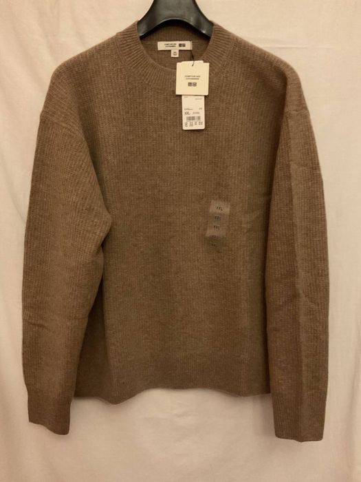 Женский чистошерстяной свитер, большой размер.Япония.