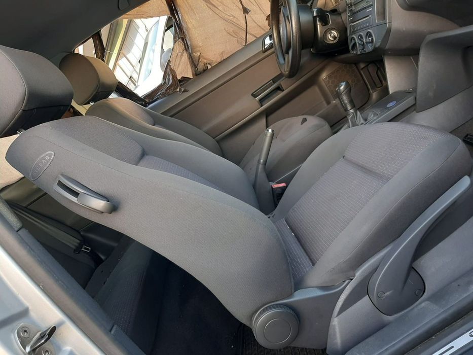 Vw Polo 1.2I De 2004 Disponível Para Peças Frente Vendida