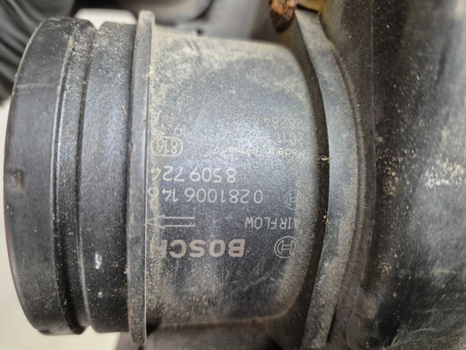 BMW X1 E84 obudowa filtra powietrza .