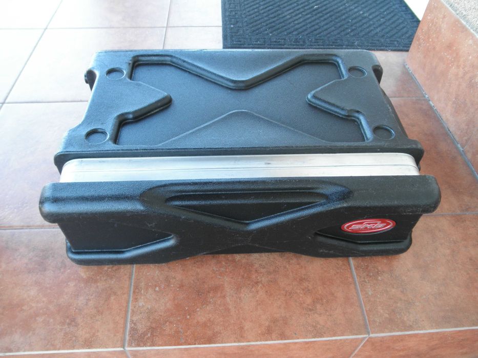 SKB X RACK - 2 Case. Skrzynia Rack ABS 2 U .