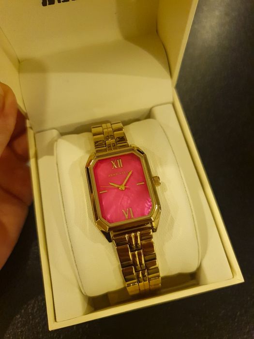Годинник жіночий,Anne Klein