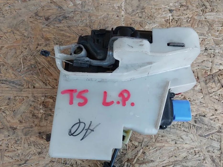 zamek drzwi przedni lewy przód 8 pin vw transporter t5 837015aq