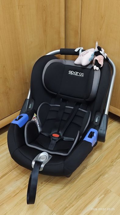 Fotelik  samochodowy  sparco