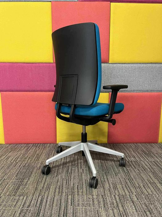 Fotel biurowy obrotowy ergonomiczny Profim Veris 101SFL okazja!