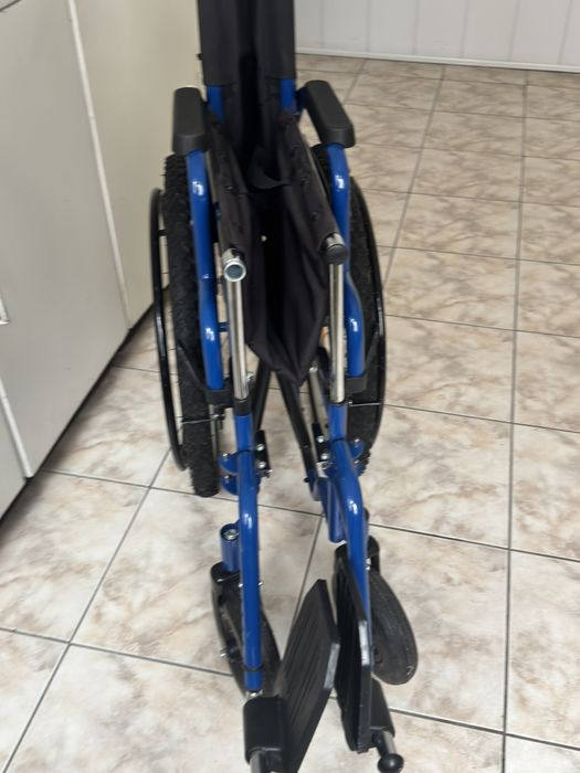 Інвалідна коляска в гарному стані