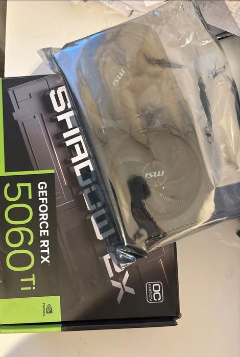 placa gráfica Msi shadow 2x rtx 5060ti 16gb