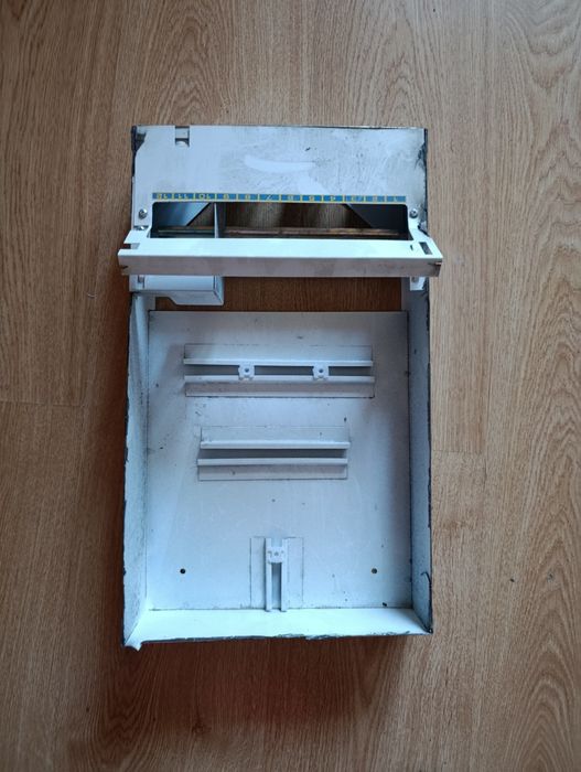 Корпус розподільного щітка