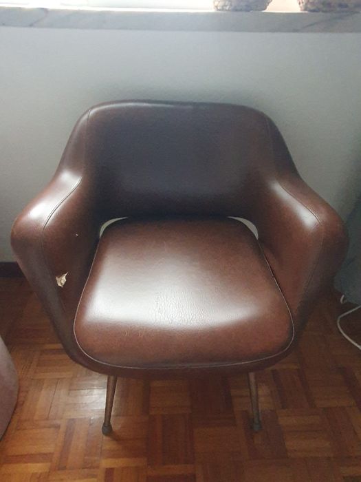 Cadeira antiga de napa