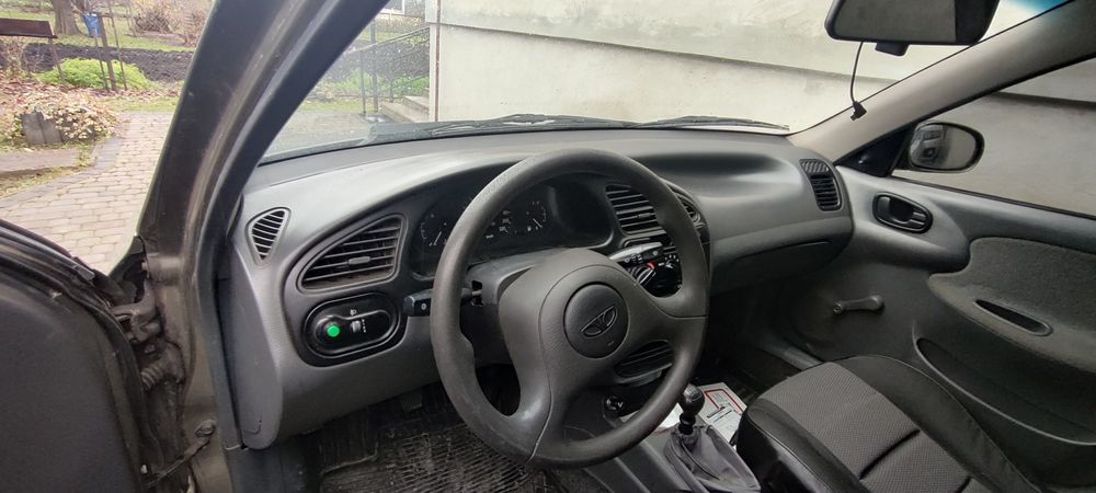 Daewoo Lanos в гарному технічному стані