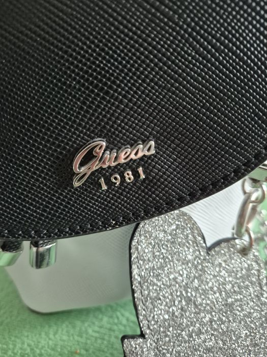 Plecaczek torebka Guess