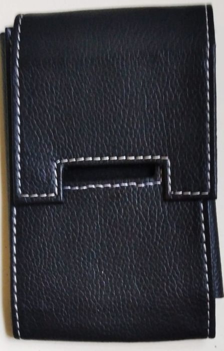 Продам недорого чехлы для фотоаппарата.  Германия.