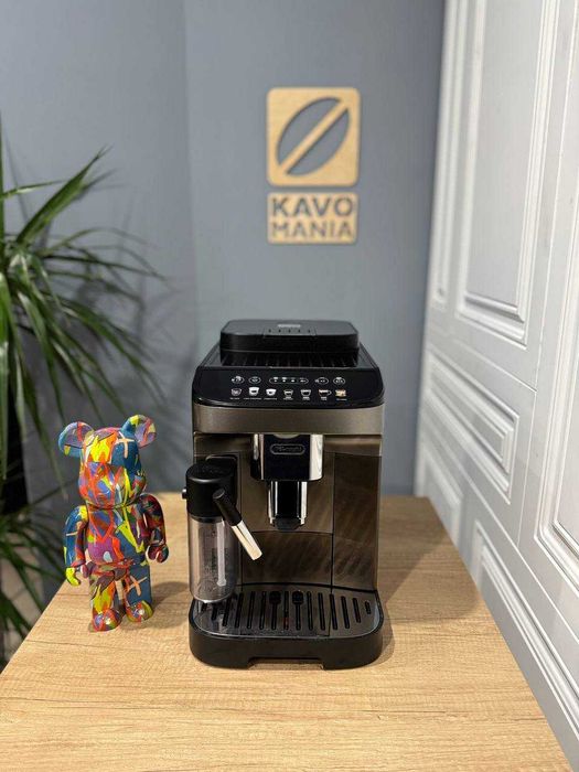 Кофемашина Delonghi Magnifica EVO