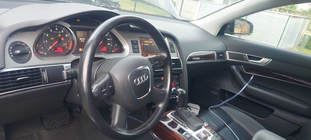 Audi A6 C6 Deska rozdzielcza poduszka