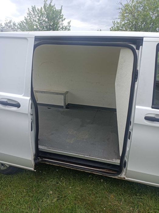 Mercedes Vito Izoterma Salon Polska 1 właściciel