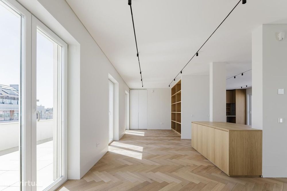 Penthouse T5 com vista, Campo Mártires da Pátria, Lisboa