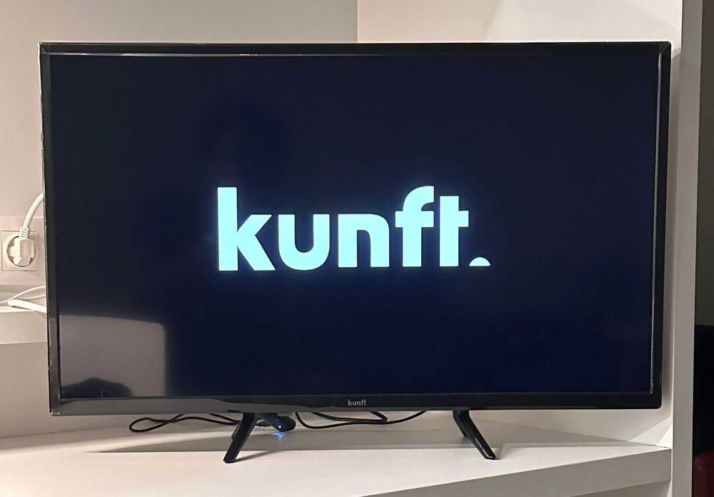 Kunft 32 LED HD TV