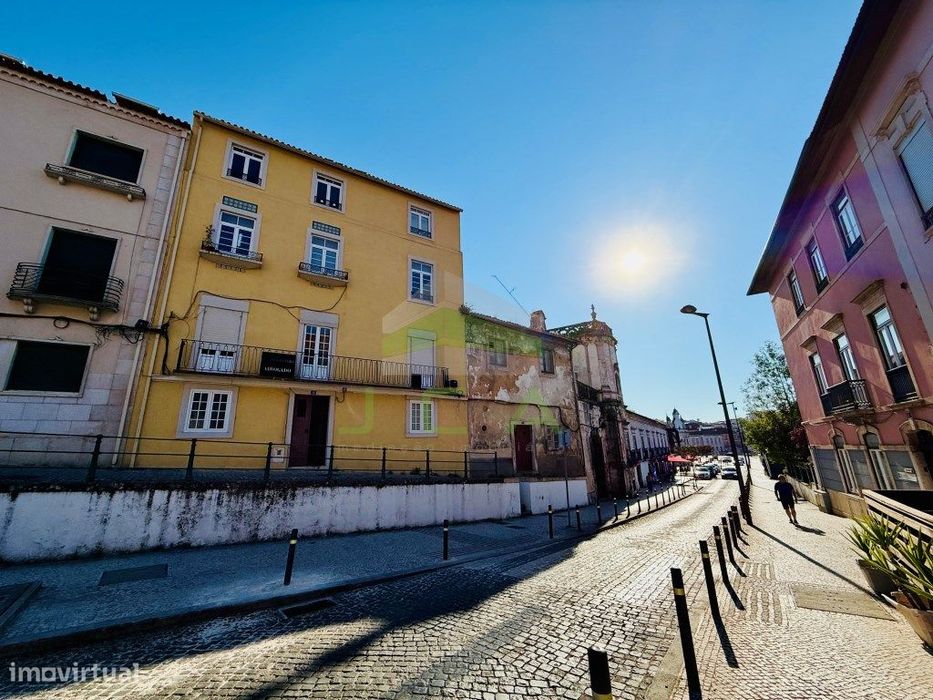 T6 Apartment in the Center of Leiria