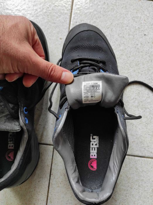 Botas ou sapatos Berg