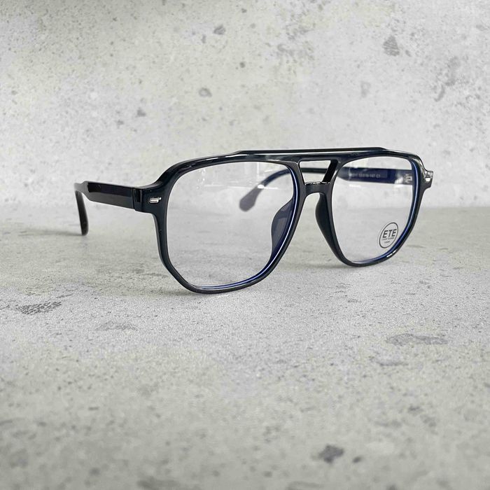 Okulary komputerowe, zerówki, oprawki, model unisex, etui w zestawie.