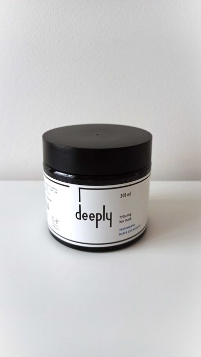 Maska nawilżająca deeply Hydrating Mask 300ml