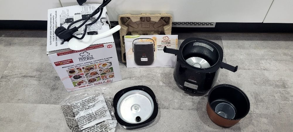 Perfect Cooker  ONE POT 20 Potraw nie używany.
