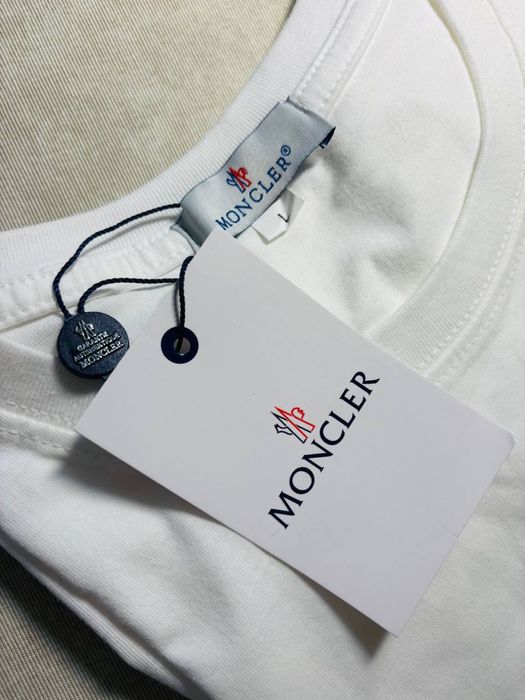 Футболка чоловіча Moncler