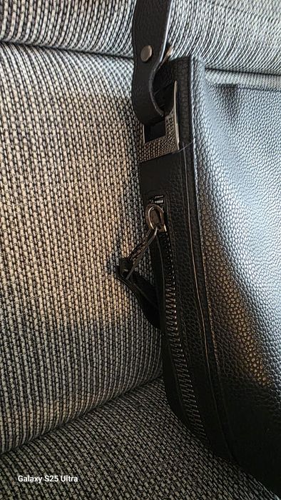 Klasyczna Czarna Torebka na Ramie /Styl Shopper/ inspirowana stylem Guess