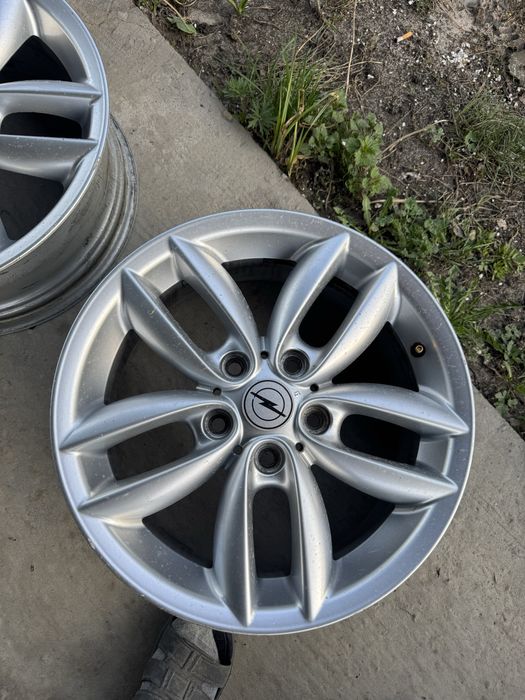 Продам тітани на Опель стояли на Опель віваро