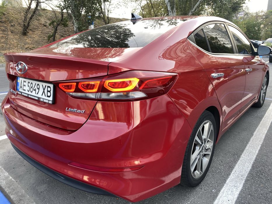 Hyundai Elantra AD (Limited) 2016