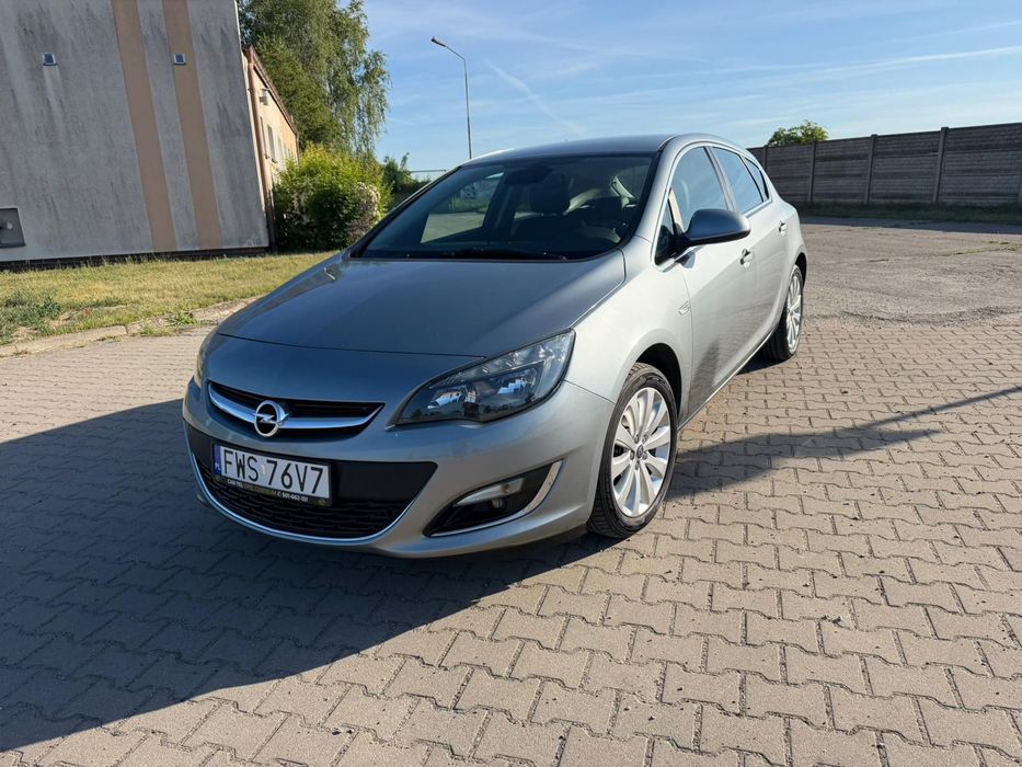 Opel Astra 1.4T po dużym serwisie - nowy rozrząd, tarcze, klocki, olej, filtry