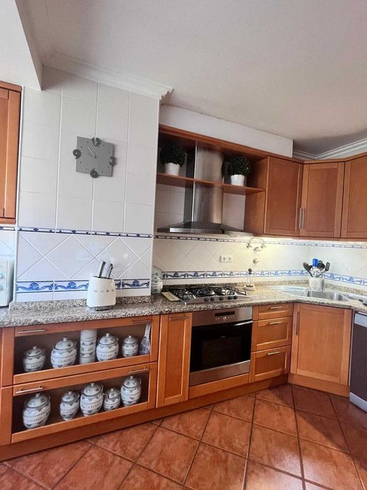 Cozinha usada em bom estado