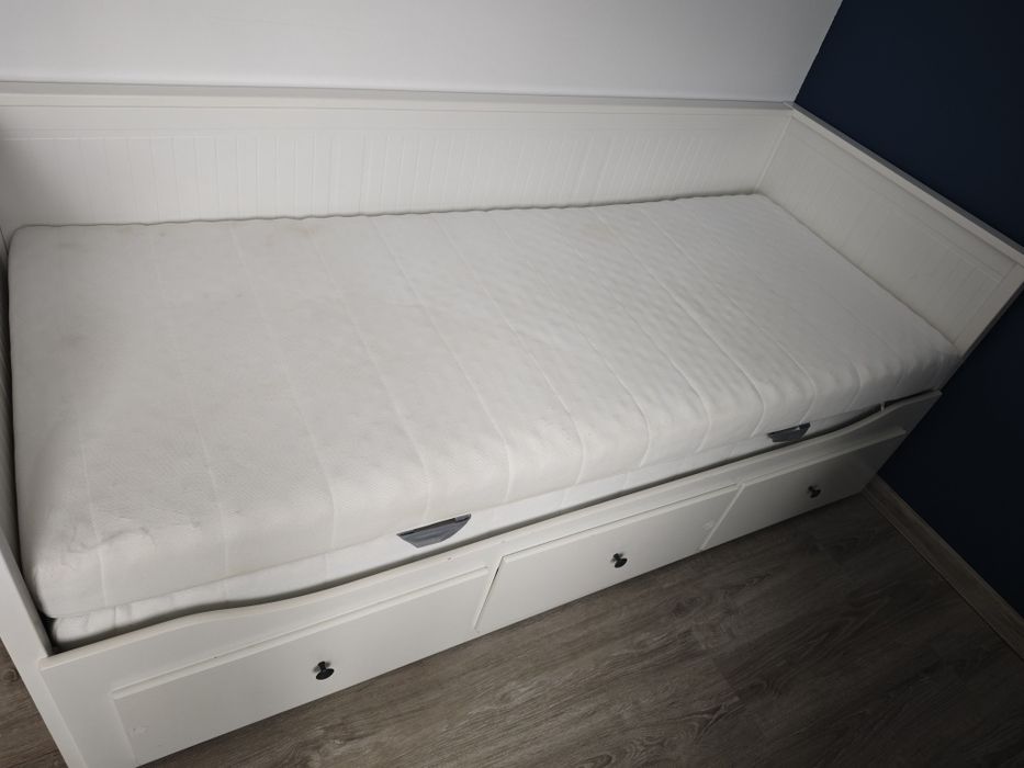 Łóżko Ikea Hemnes