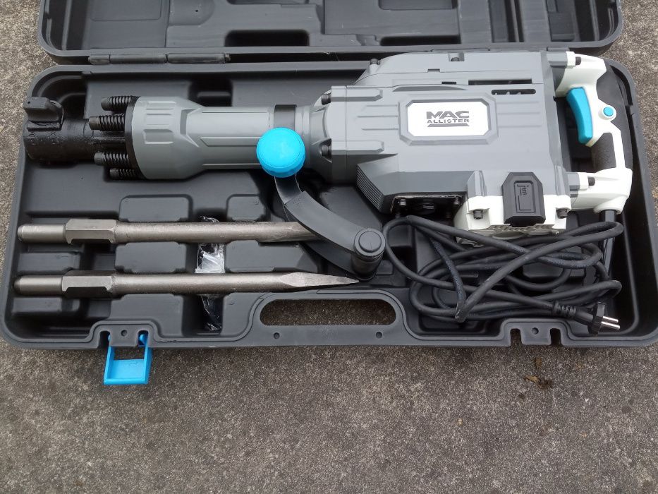 Wynajem młot wyburzeniowy kujący udarowy dłuta Bosch, DeWalt REDIS