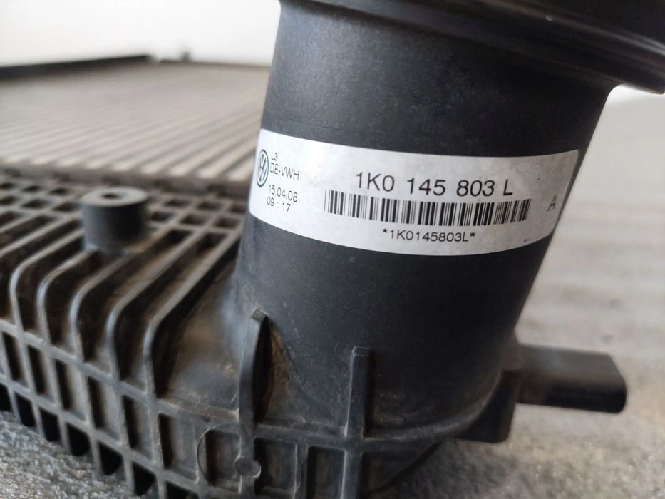 Radiador do intercooler VOLKSWAGEN Golf V Variant (1K5)