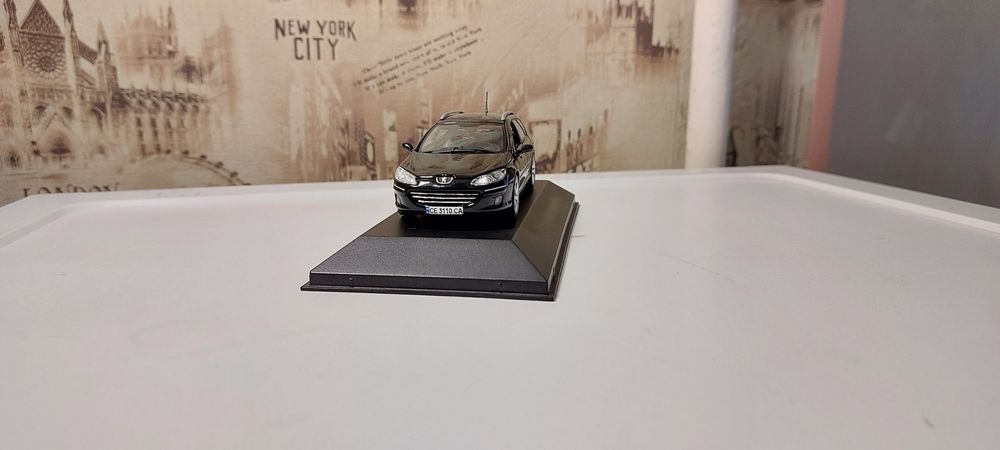 Модель 1:43, Пежо-407 SW