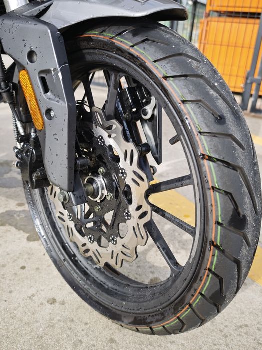 UM Xtreet RS 125