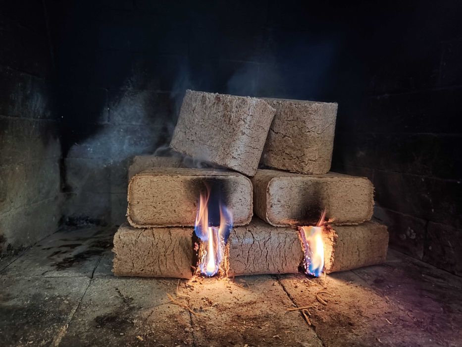 Brykiet drzewny bukowy opał kostka RUF polski producent 980 kg