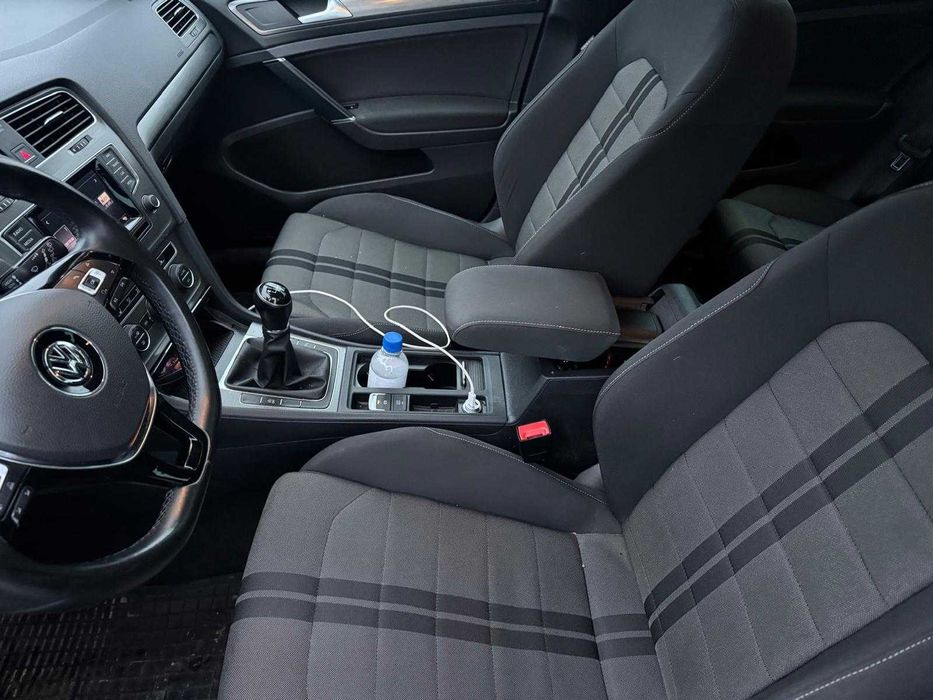 VW Golf VII 1.6 TDI, 5 drzwi