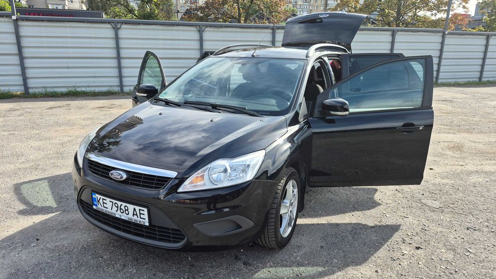 Продам Ford Focus 2 2010 рік 1.6 бензин