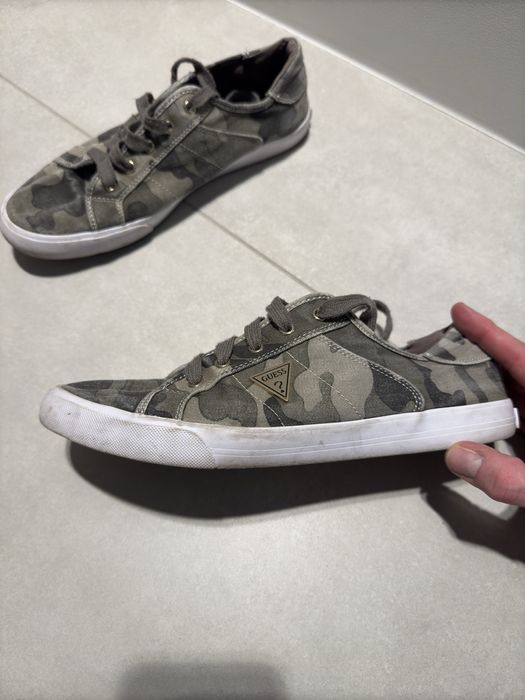 Guess tranpki damskie