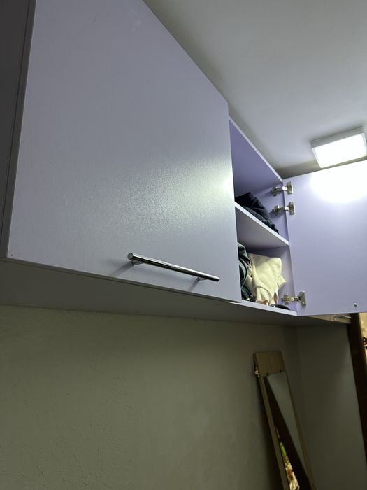 Шкафчик підвисний