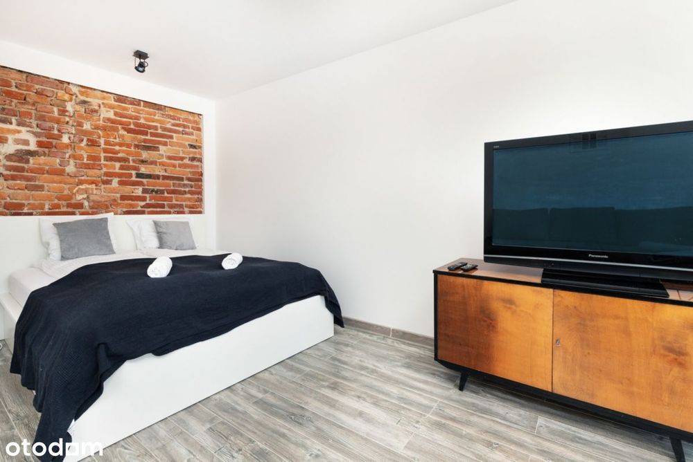 **skm 10 minut** Prywatny parking i balkon!**