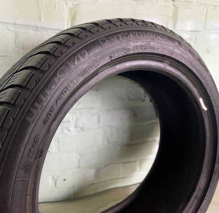 Шини 205 50 R17 GoodYear UltraGrip Perfomance RFT