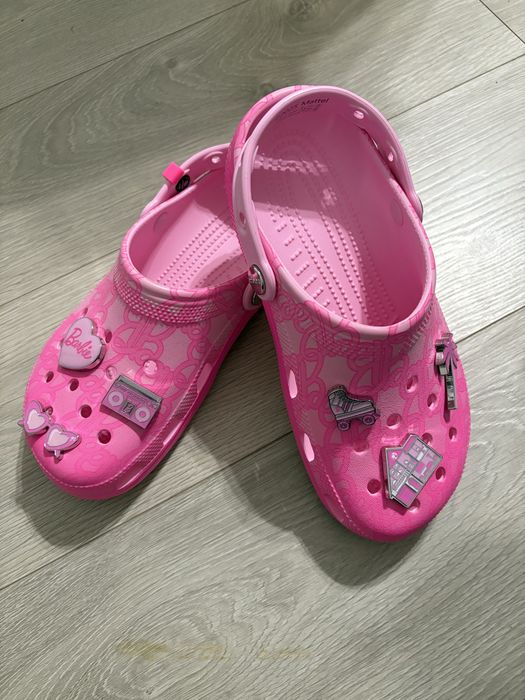 Crocsy ORYGINALNE z serii Barbie