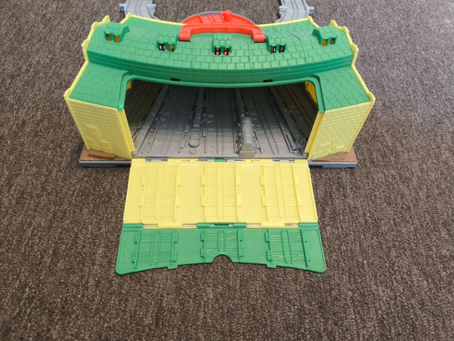 Tomek i przyjaciele Take-n-play Domkowo