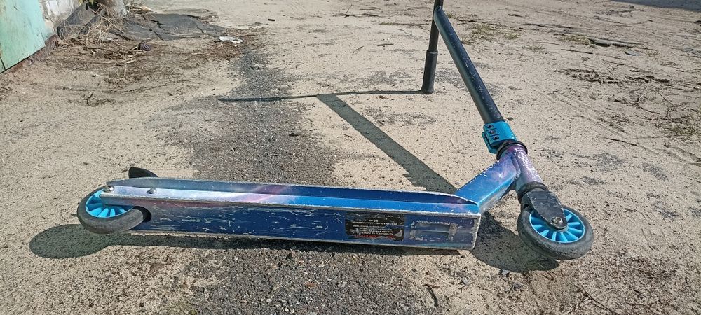 Продам трюковий самокат