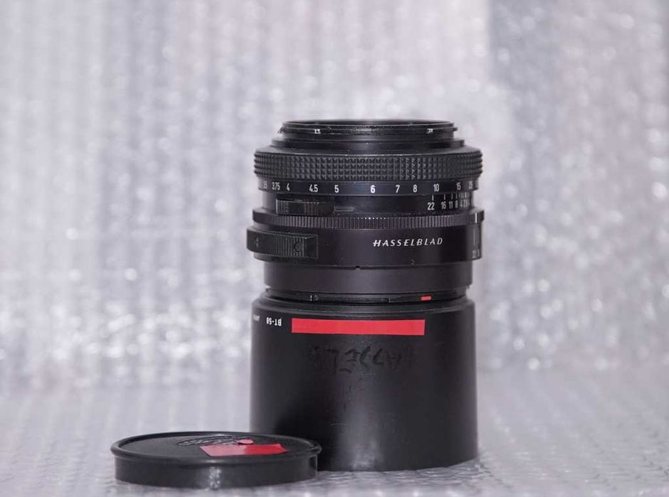 Hasselblad Carl Zeiss Planar F 80mm f/2.8